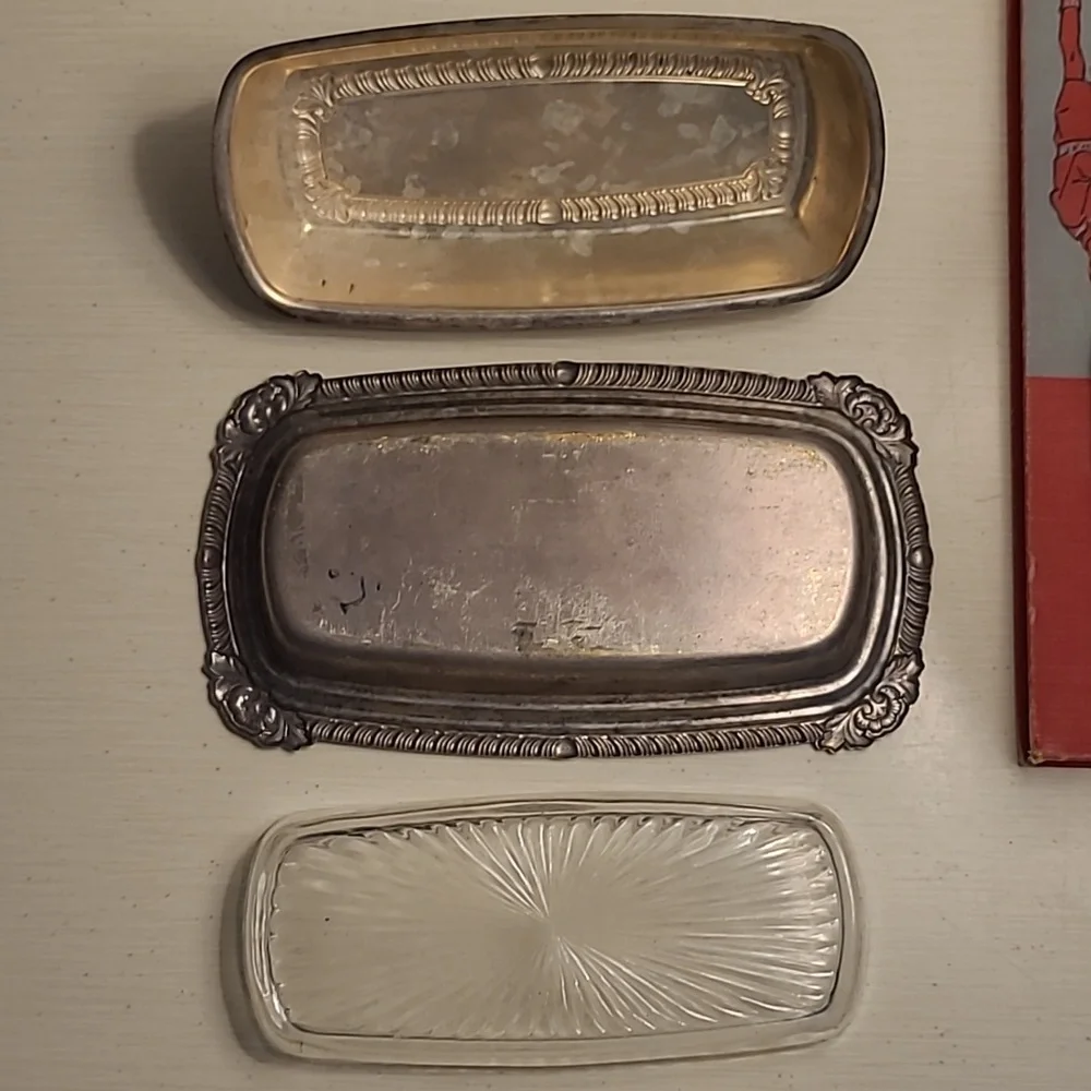 Vintage silver plated butter dish with original glass liner insert - Picture 4 of 12